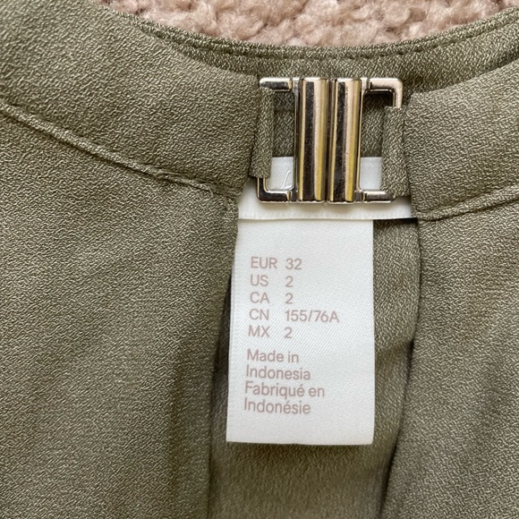 Forest Green Blouse - Picture 3 of 6